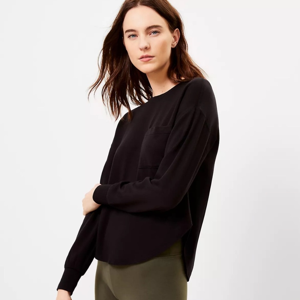Lou & Grey • Signature Softblend Shirttail Sweatshirt
